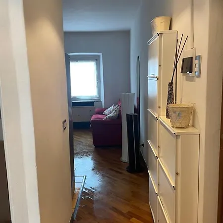 Little Nest * لا سبيتسْيا